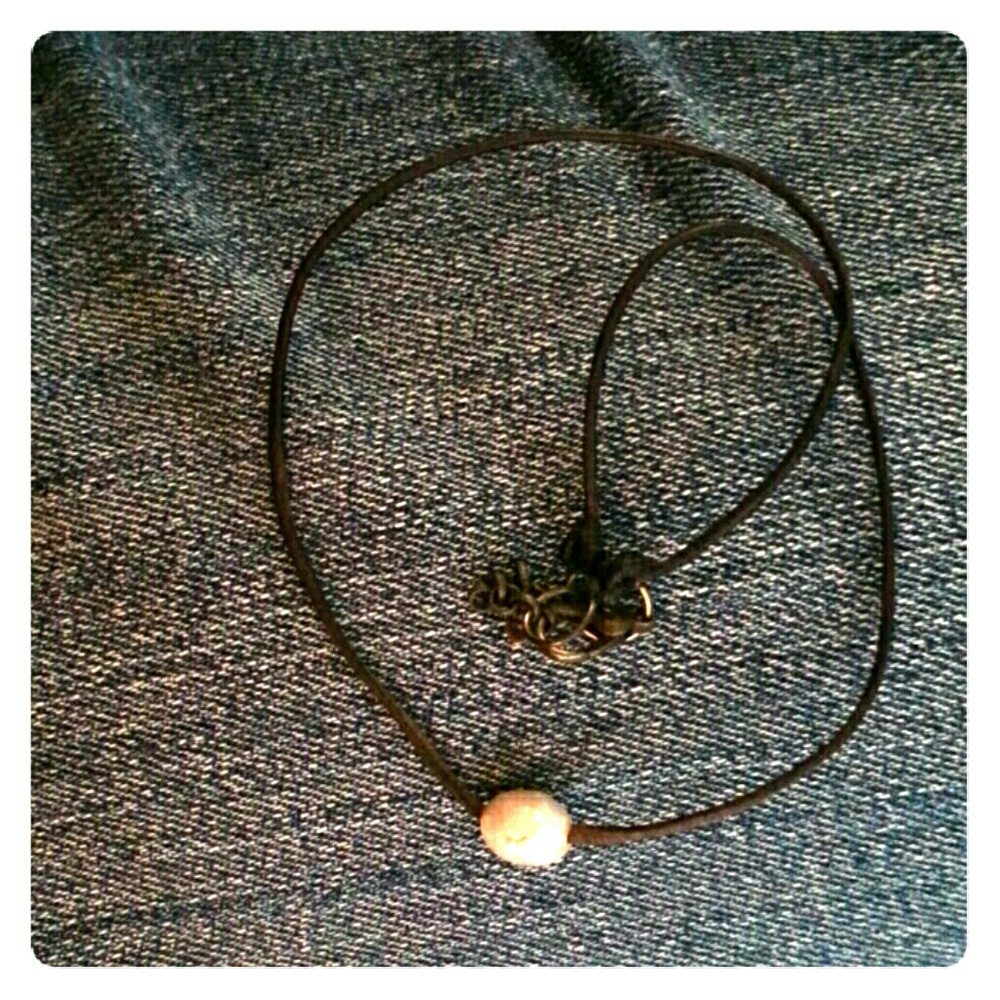 BLU pearl choker 16"